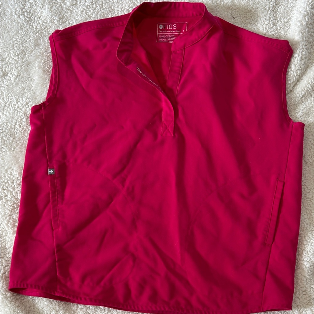 Figs Women's Vibrant Pink Oversized Scrub Top